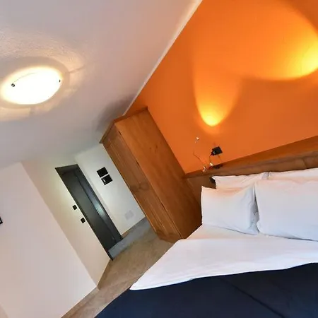 Gasthof Castagneti 3*